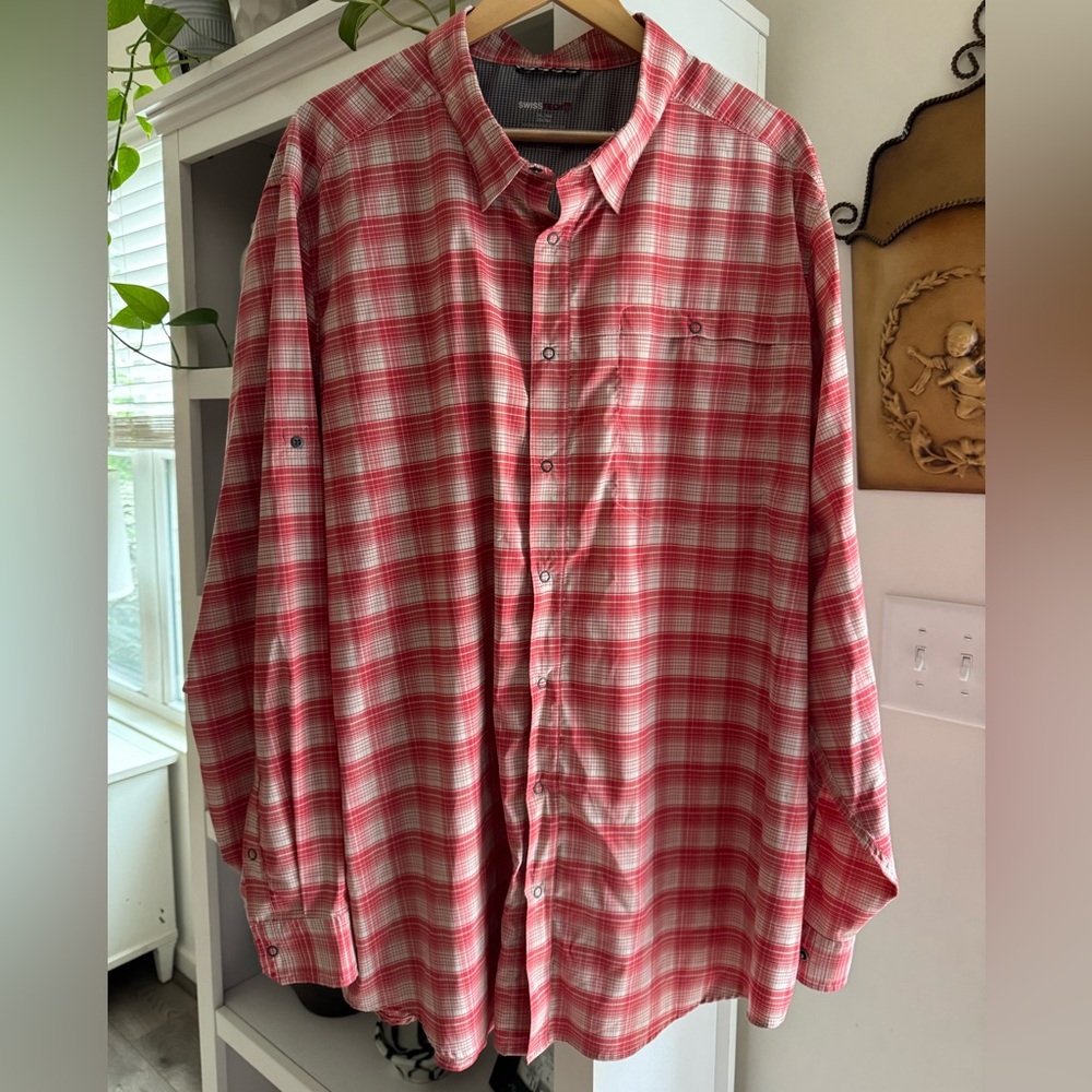 Swiss Tech Men's Red/Orange and White Plaid Button Down Shirt